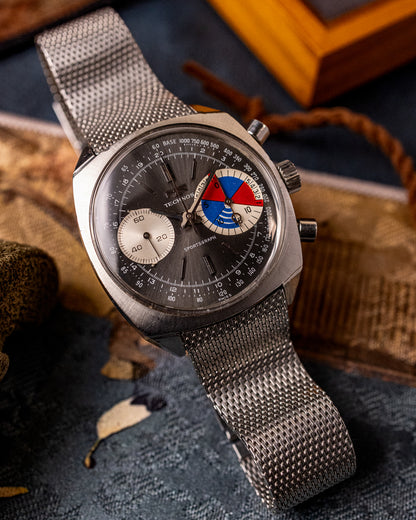 Technos - Sportsgraph - 1970s Chronograph Style