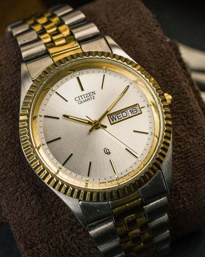 Citizen - CQ Quartz Day-Date - 6100-S28569
