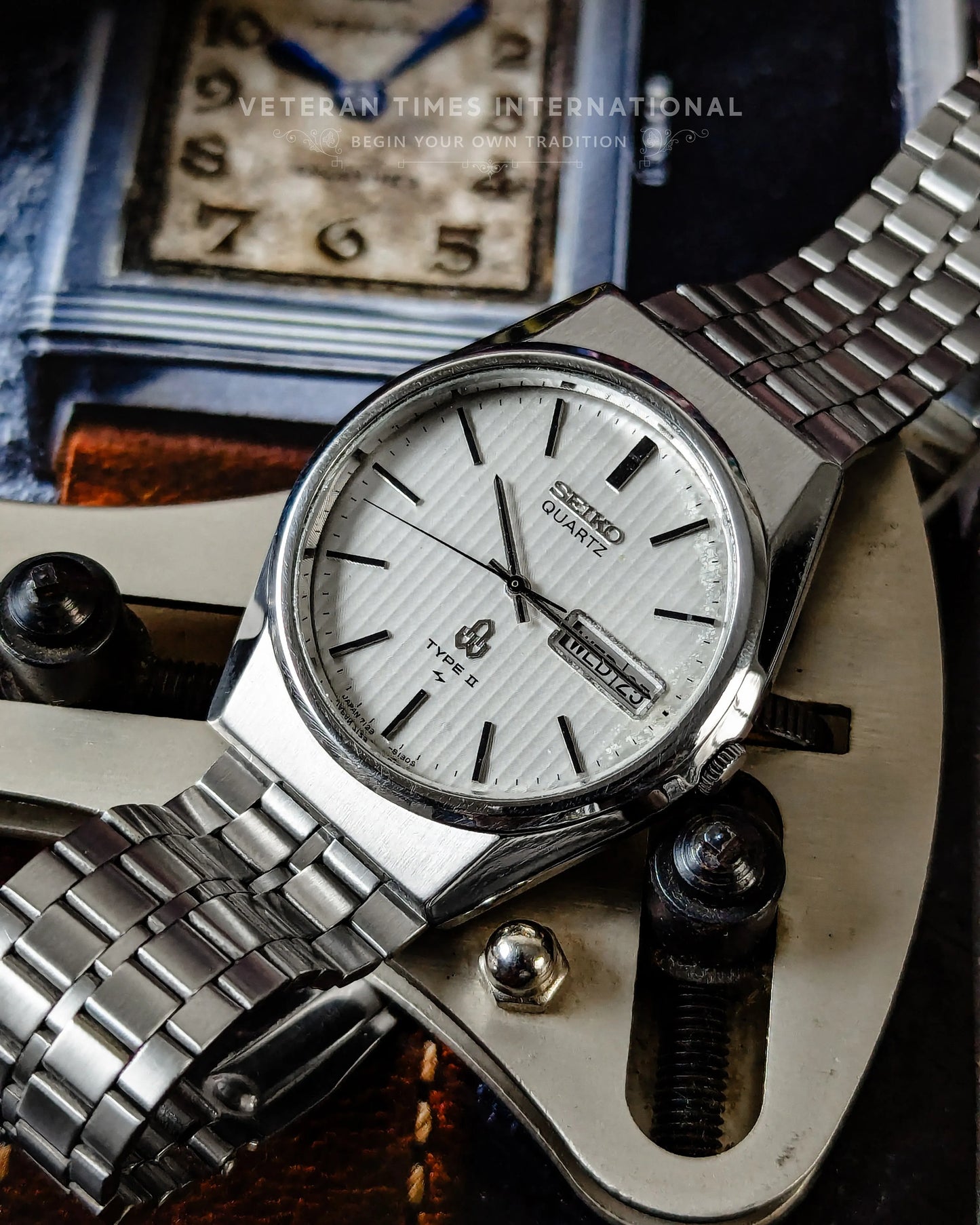 Seiko Quartz Type II - 7123 - 8100