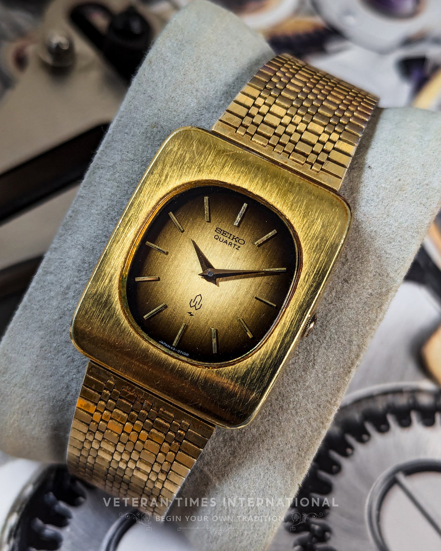 Seiko Chariot Gold 43–7060