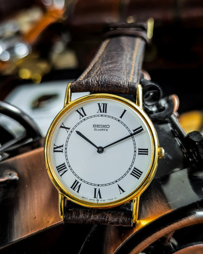 Seiko Quartz - 5Y30-7000