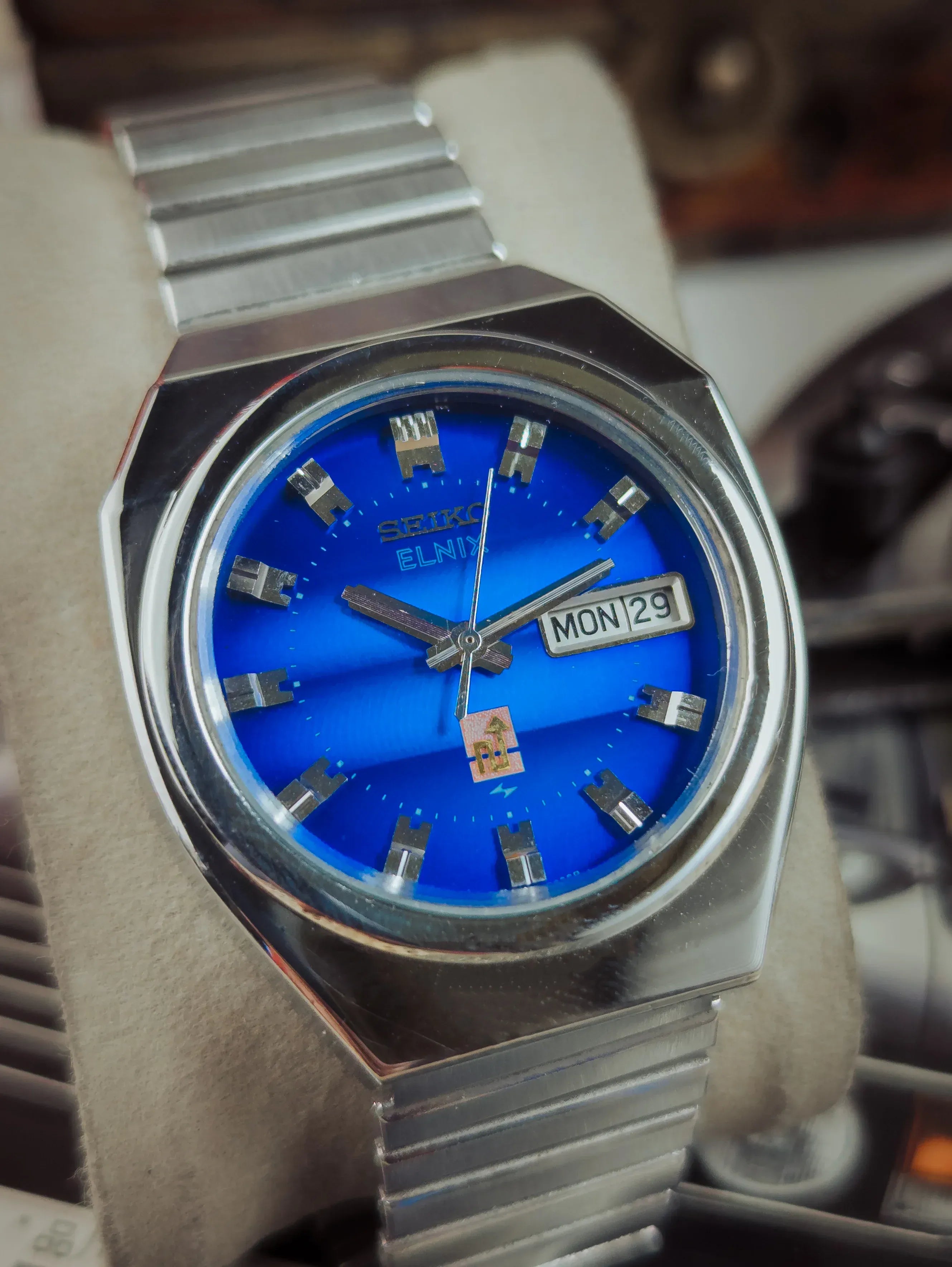 Seiko - Elnix Electronic - 0703-7030 – Veteran Times Int