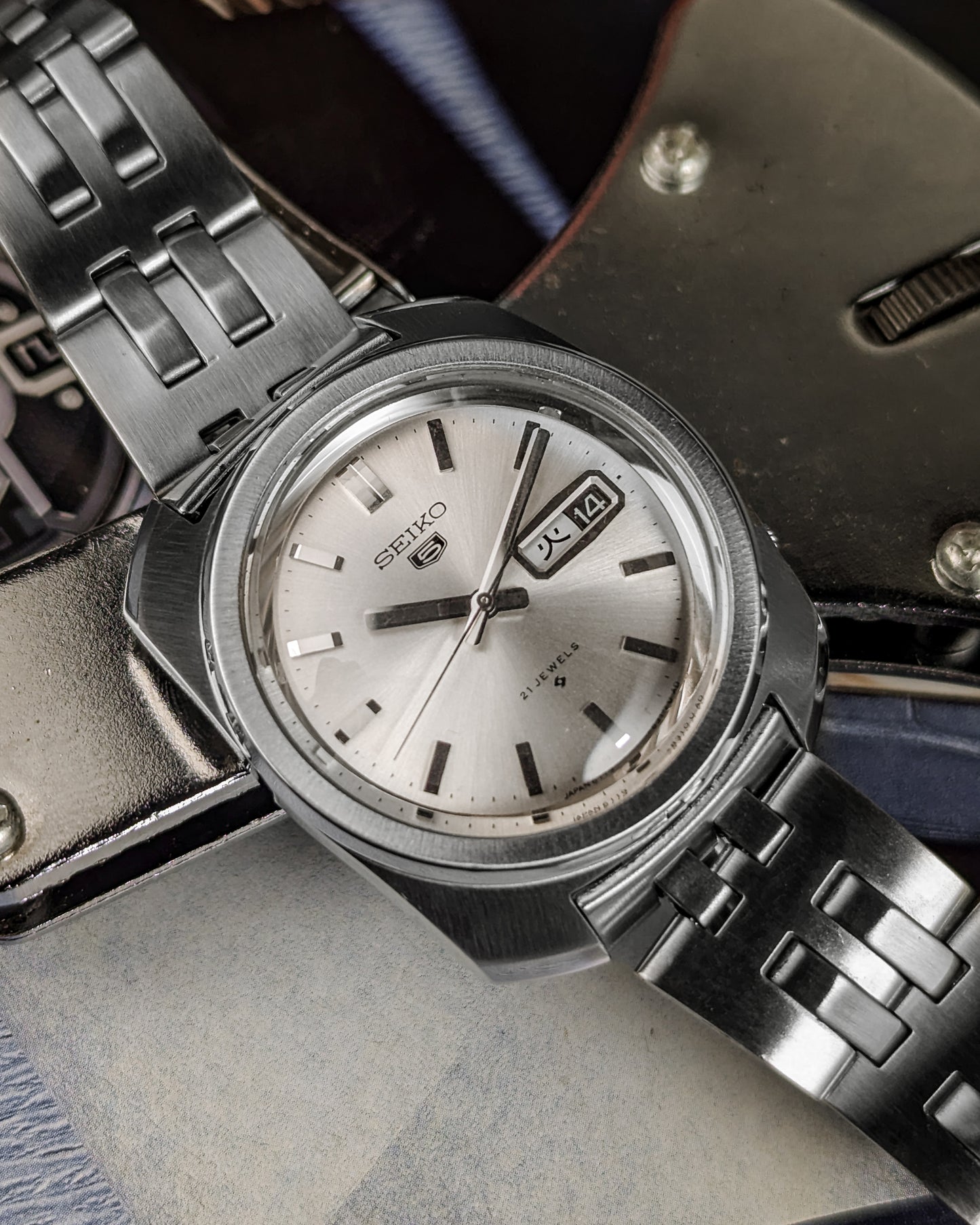 Seiko - 5 Automatic - 6119-8220