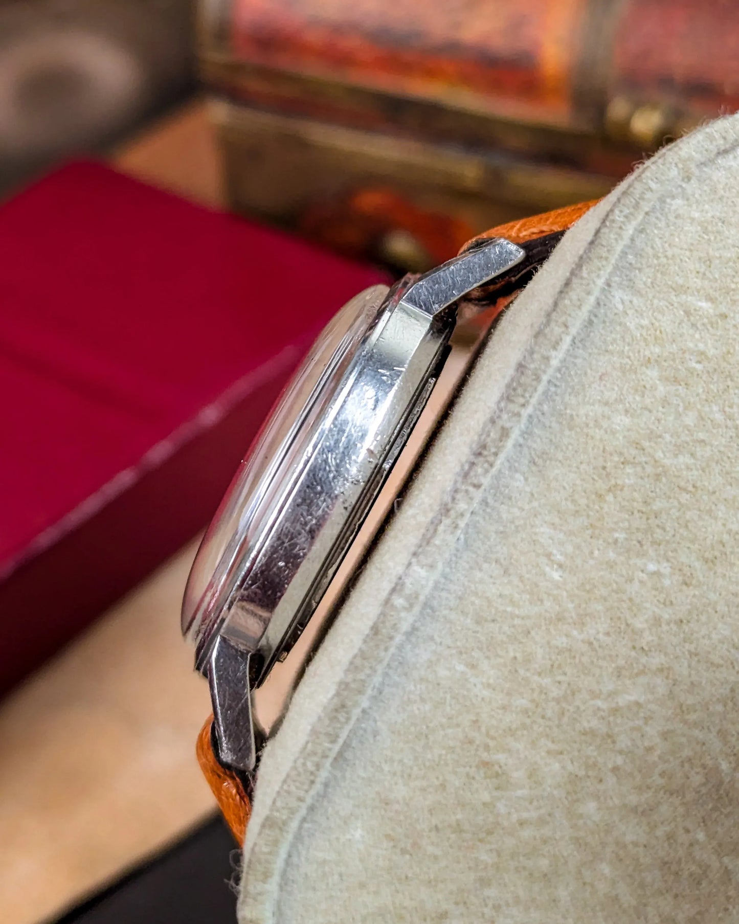 Ulysse Nardin - Manual-Winding Dress Watch - 700108