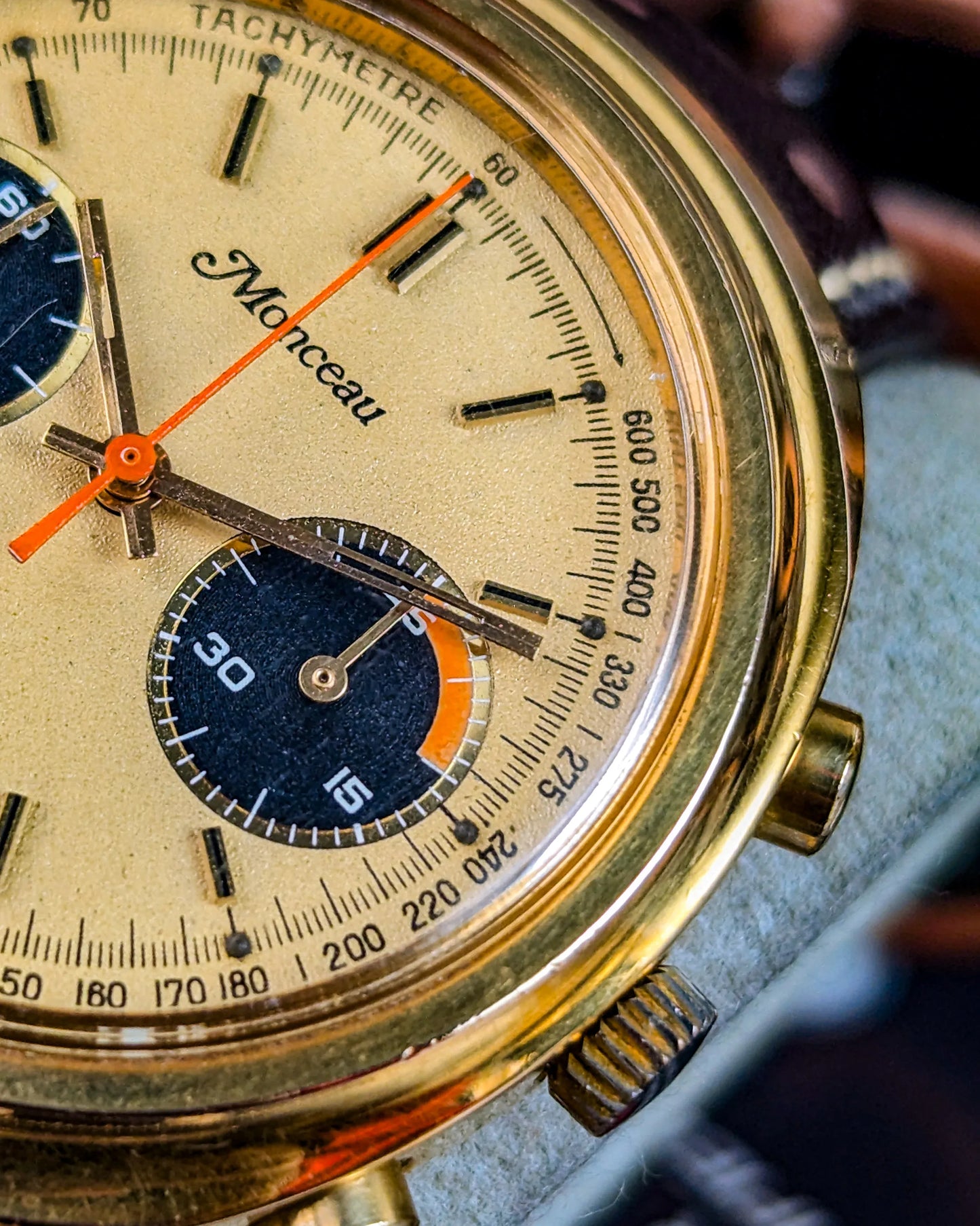 Monceau - Manual Wind Chronograph - 664751