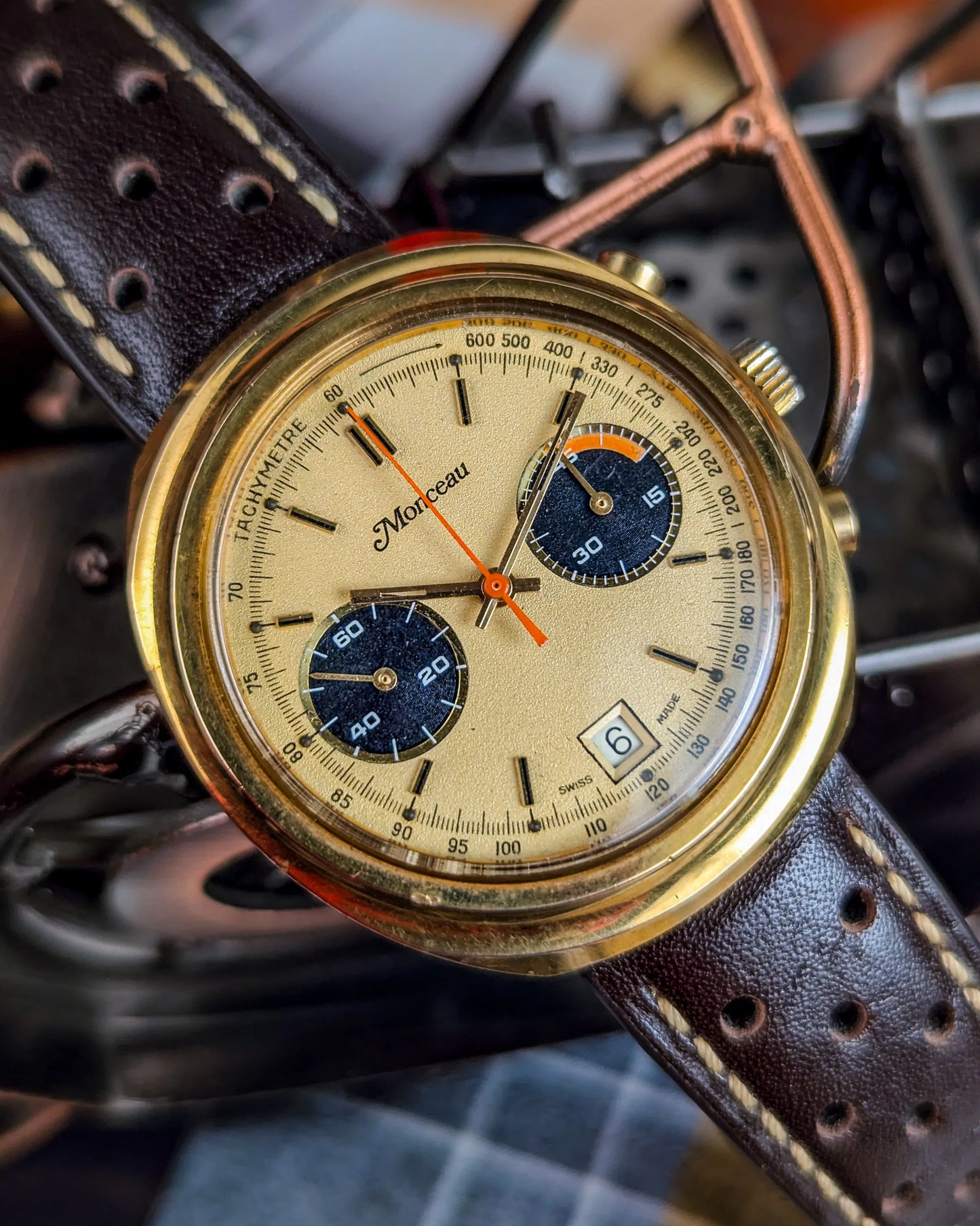 Monceau - Manual Wind Chronograph - 664751