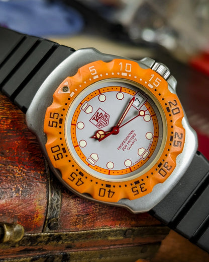 TAG Heuer - Professional 200 Meters - 384.513