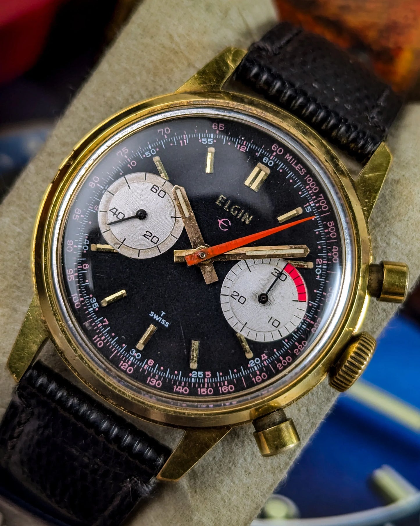 Elgin - Two-Register Chronograph - 329