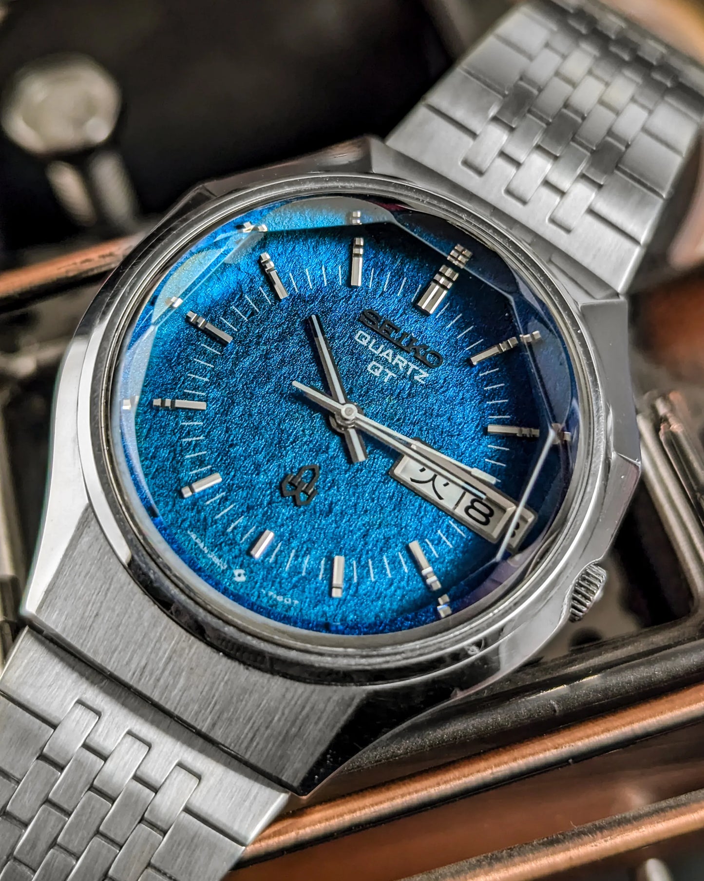 Seiko - QT Quartz - 3803-7080