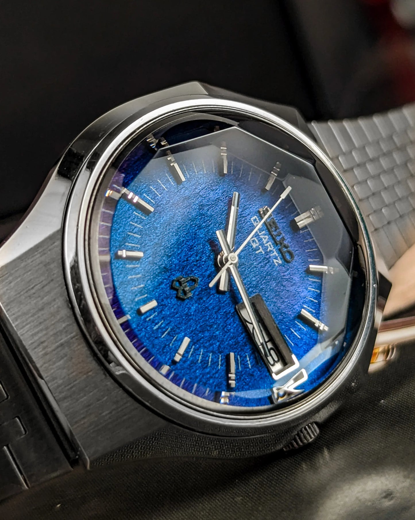 Seiko - QT Quartz - 3803-7080