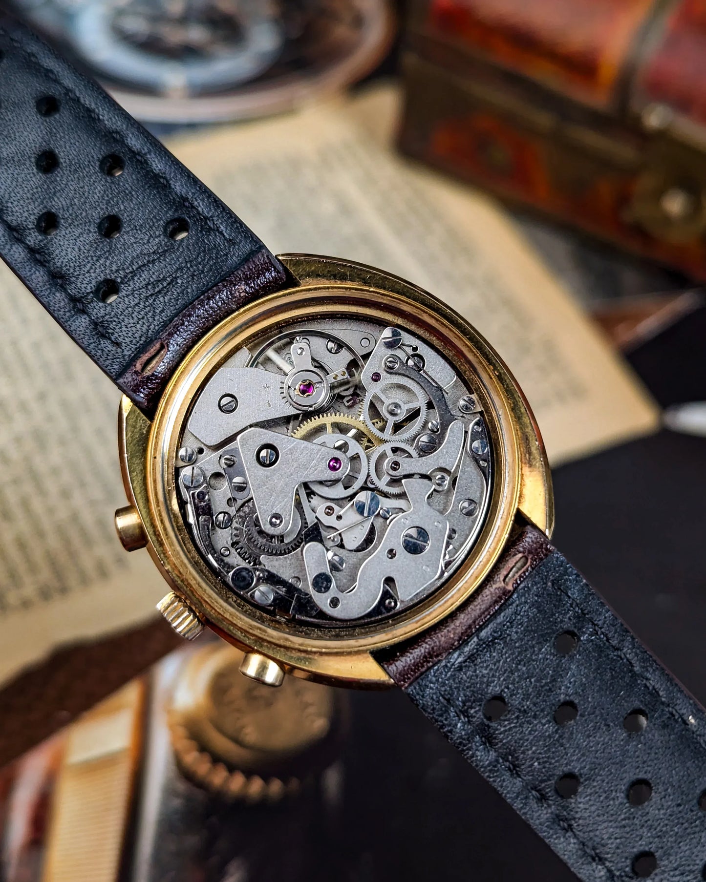 Monceau - Manual Wind Chronograph - 664751