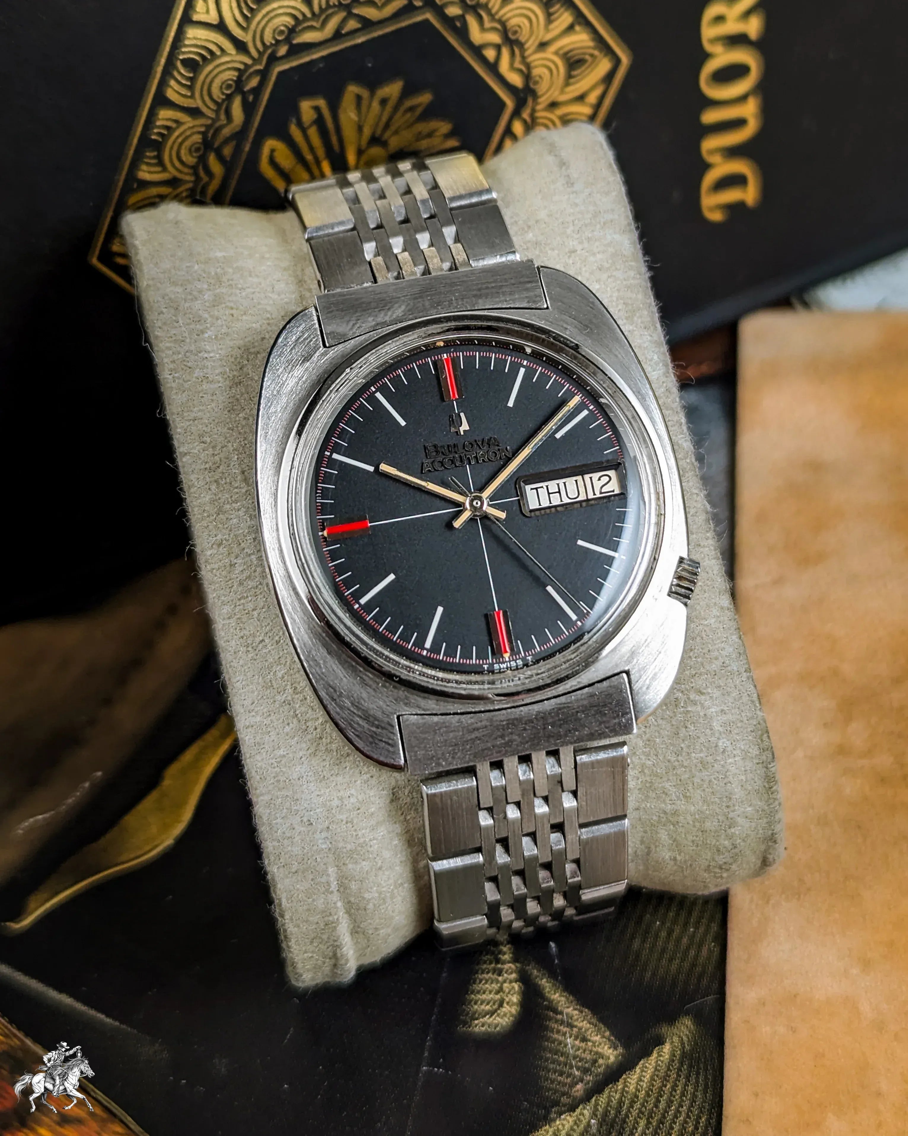【激レア】BULOVA ACCUTRON 腕時計　ヴィンテージ Bulova - Accutron Day-Date - 1-699089 – Veteran Times Int