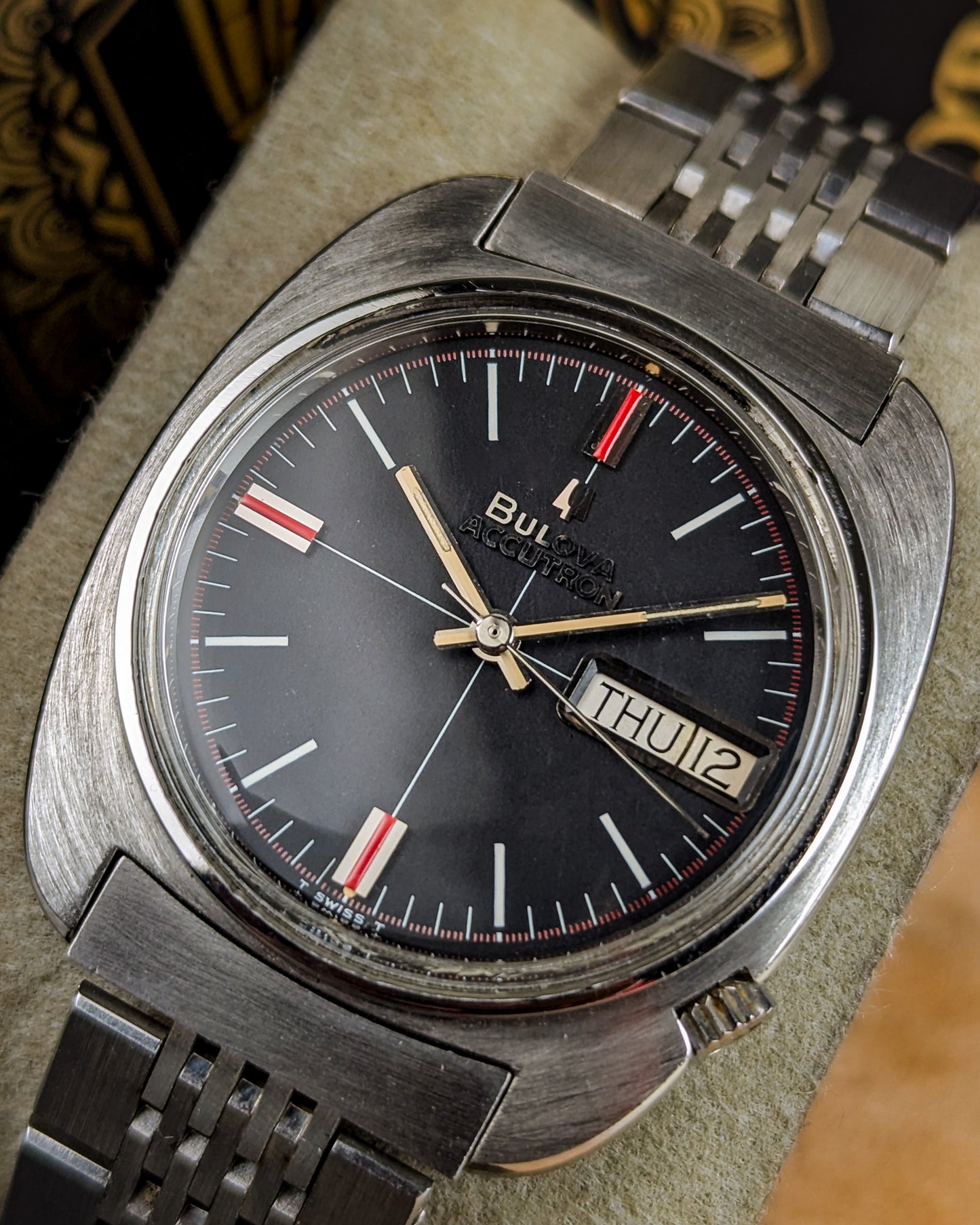 Bulova - Accutron Day-Date - 1-699089