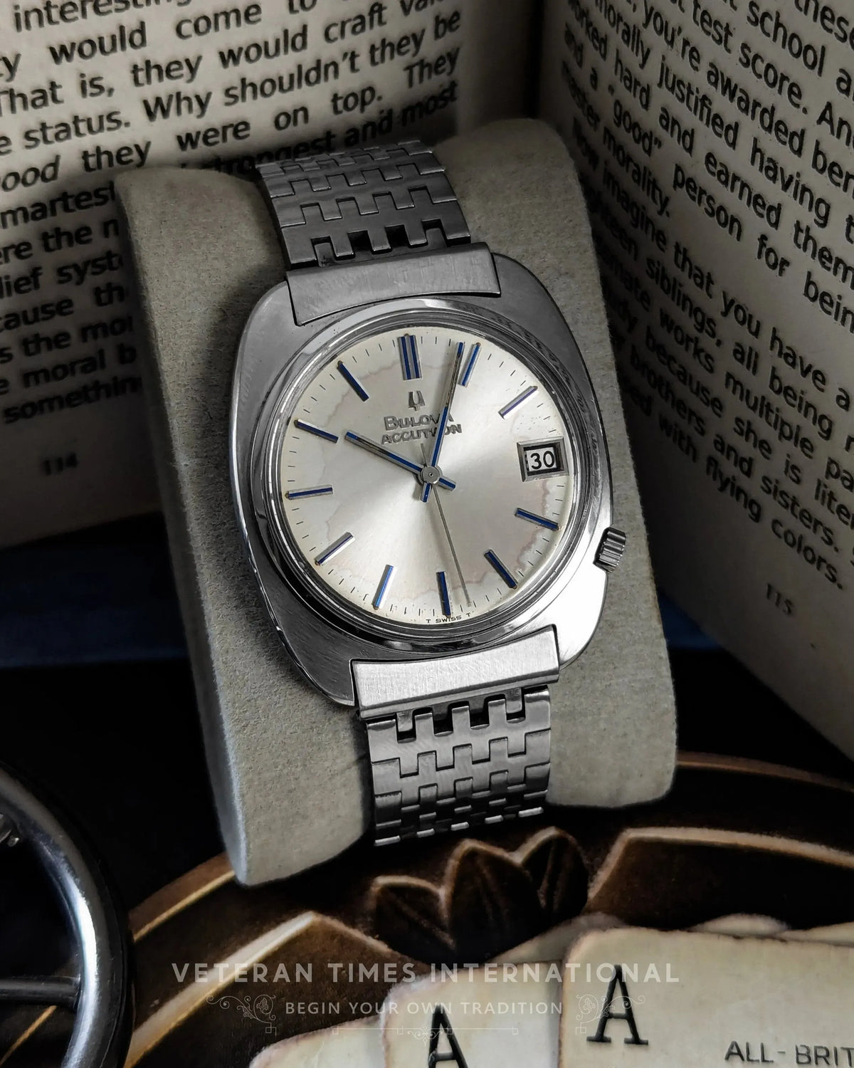 Bulova Accutron Chusion – Veteran Times Int display picture 1