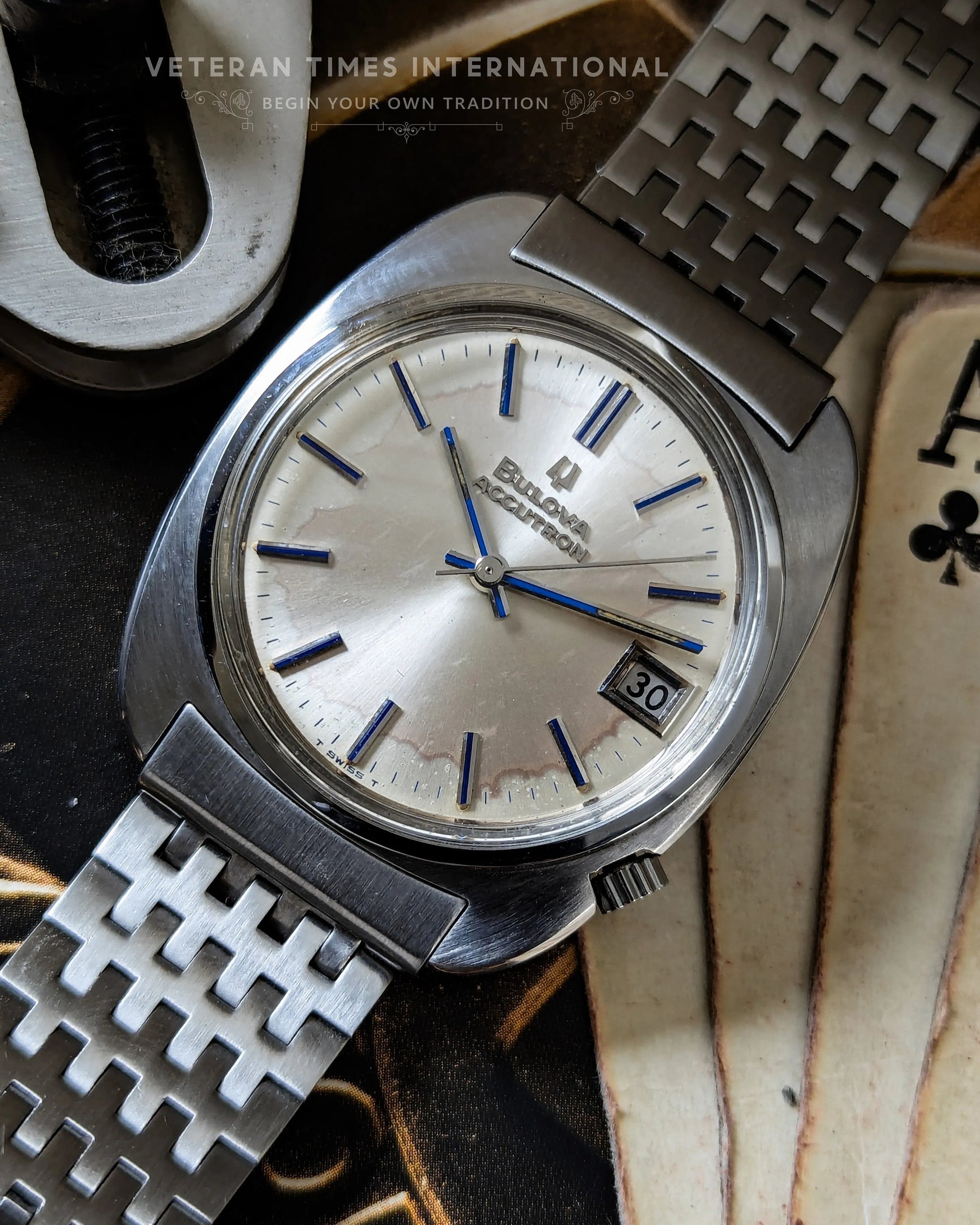 Bulova Accutron Chusion - Veteran Times Int