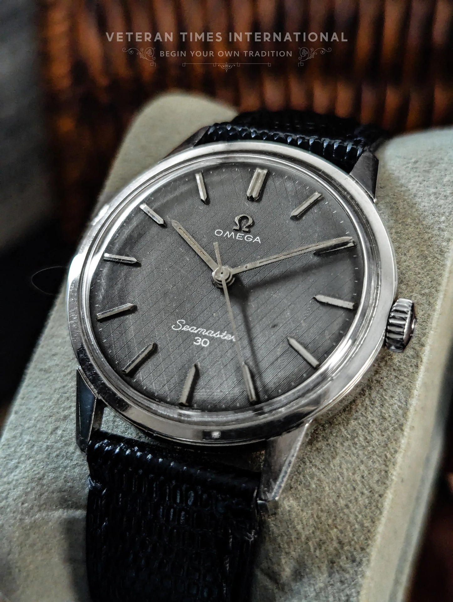 Omega Seamaster 30 - Linen Gray-135.007.64 - Veteran Times Int