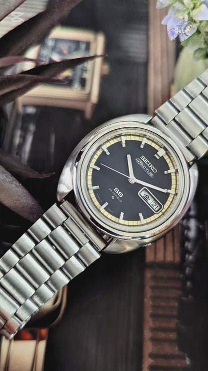Seiko Actus SS - 6106-7470 - 23J - Black Dial