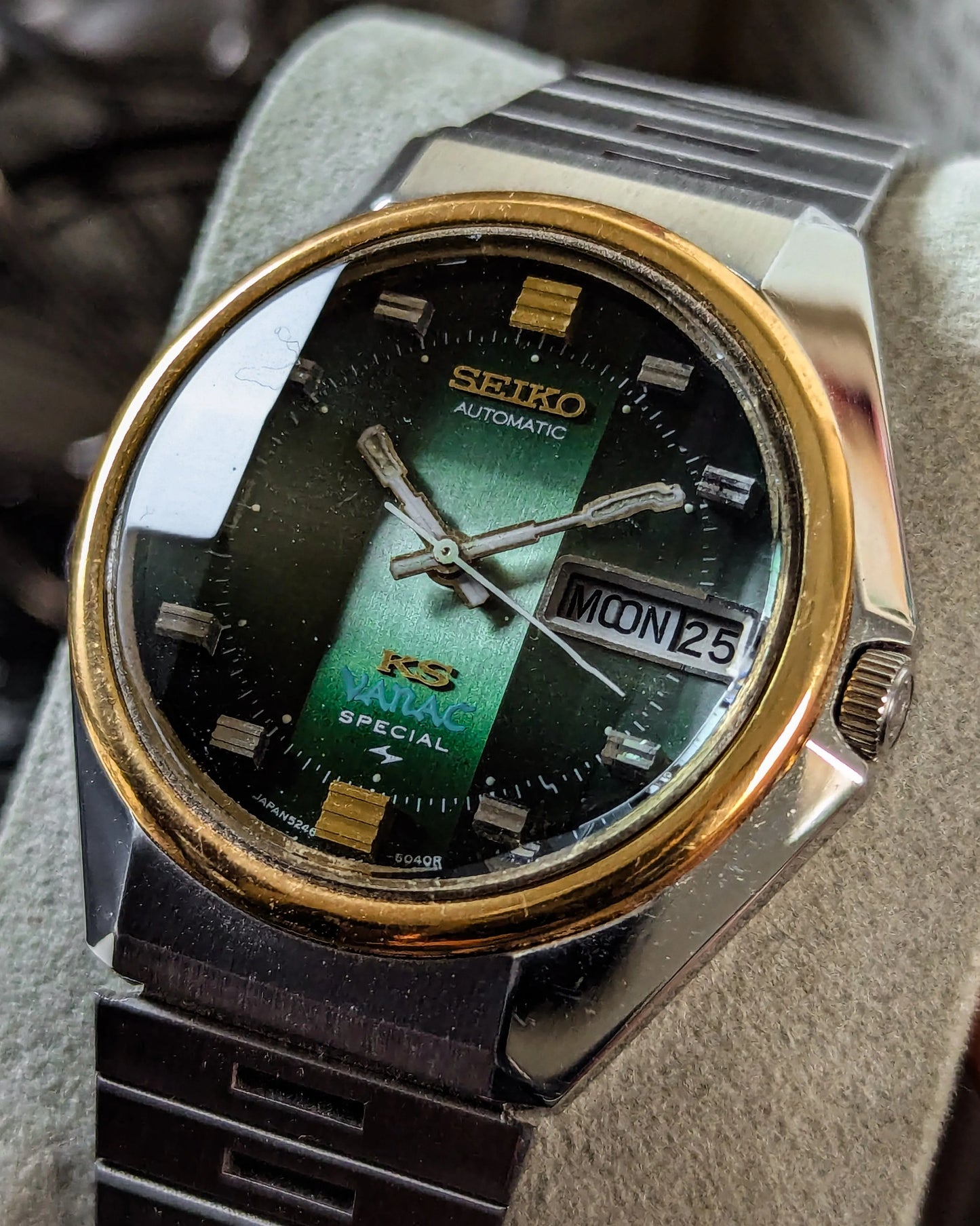 Vintage Seiko 5246-6030